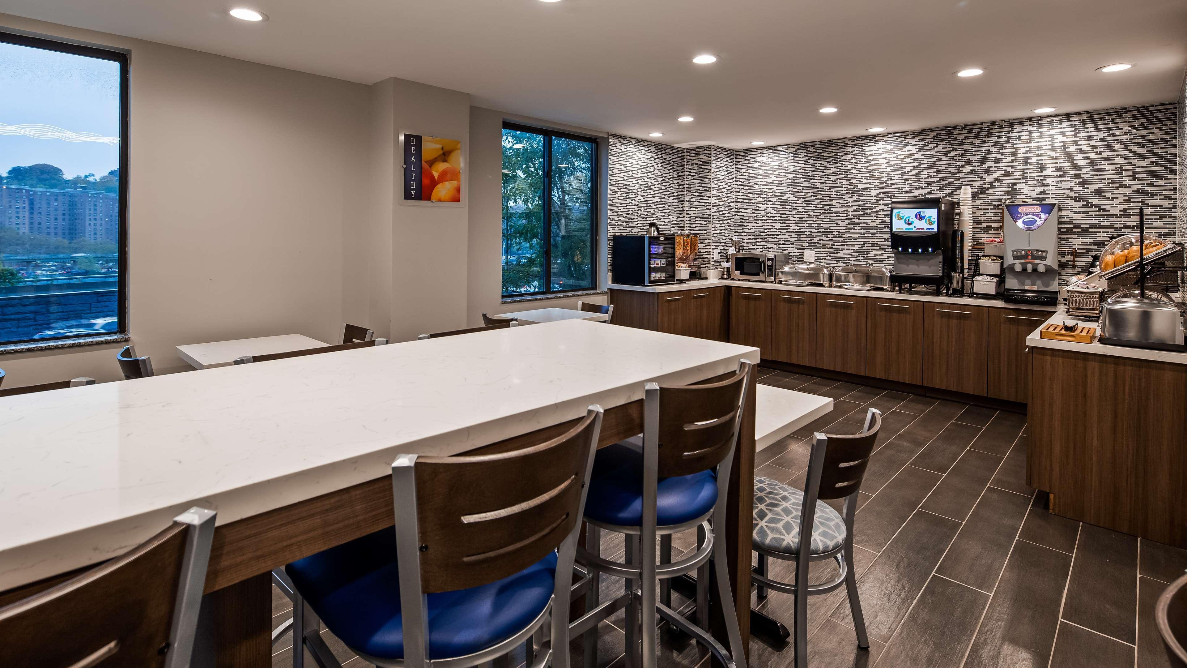 Best Western Plus Stadium Inn New York Ngoại thất bức ảnh